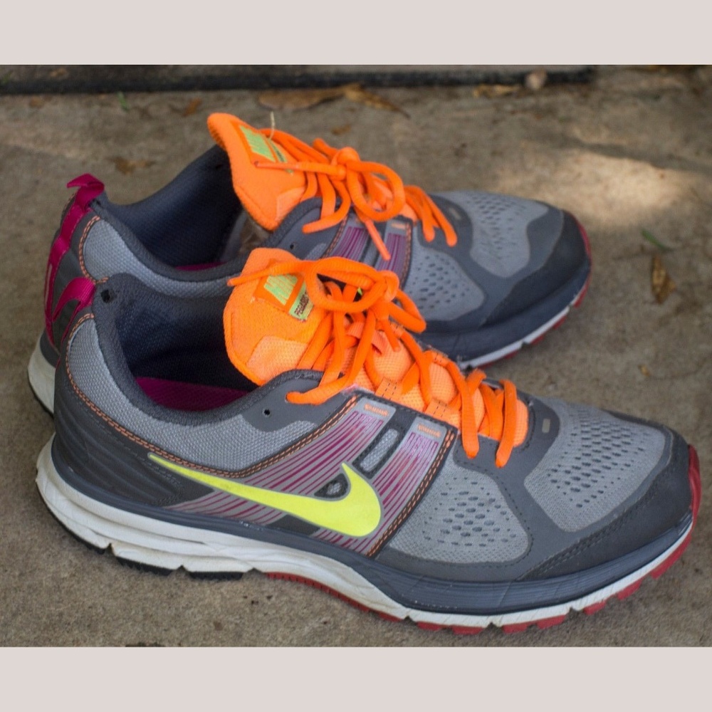 NIKE PEGASUS 29 TRAIL SNEAKERS WOMEN GRAY & ORANGE